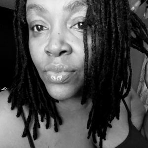 Meet your Posher, Yolanda